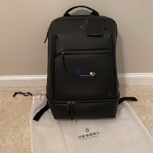 VESSEL Signature Backpack, Pebbled Black
